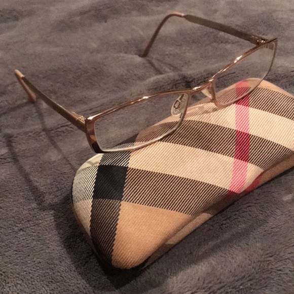 Burberry glasses - Picture 1 of 3
